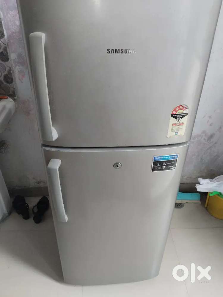 Samsung double door refrigerator 4 star