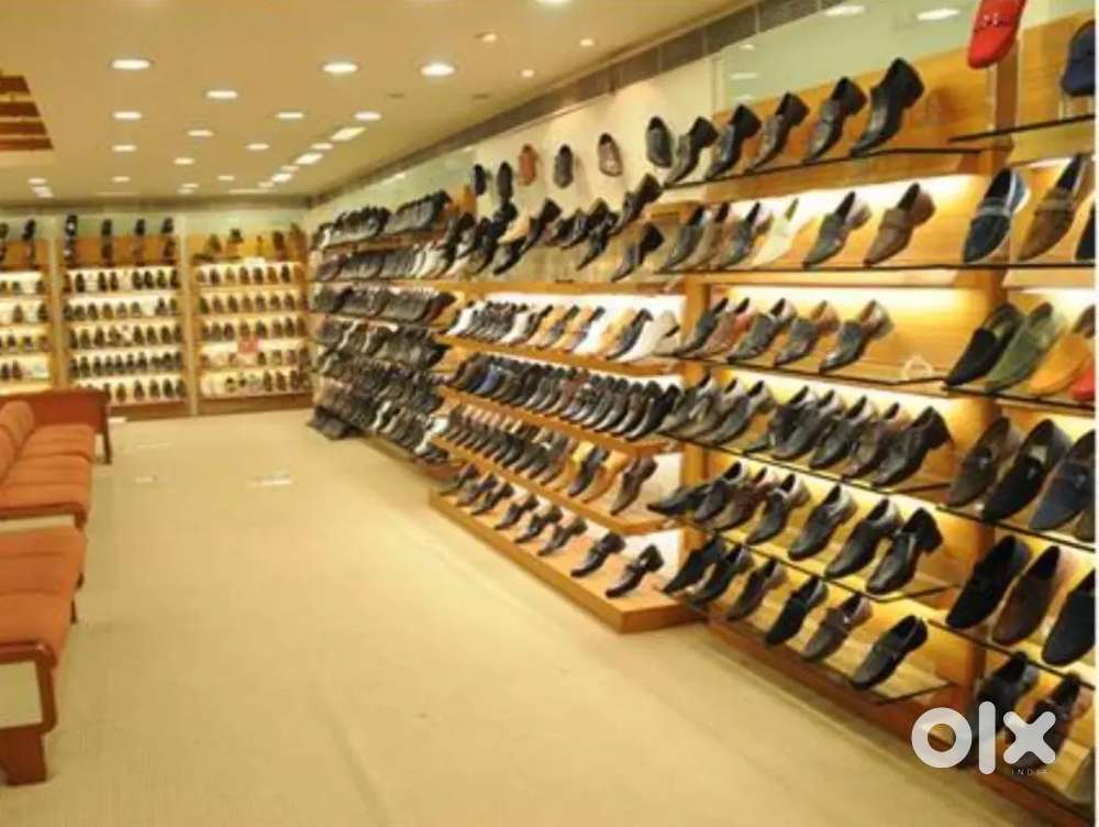 Wanted Male Sales Staff@ Footwear Shop