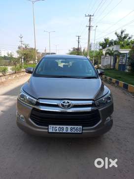 Toyota Innova Crysta 2.4 V, 2017, Diesel