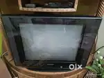 Samsung tv for sale (7000