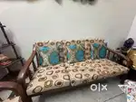 Sofa set for sell 5 seated with 5 cushions, nice and clean condition