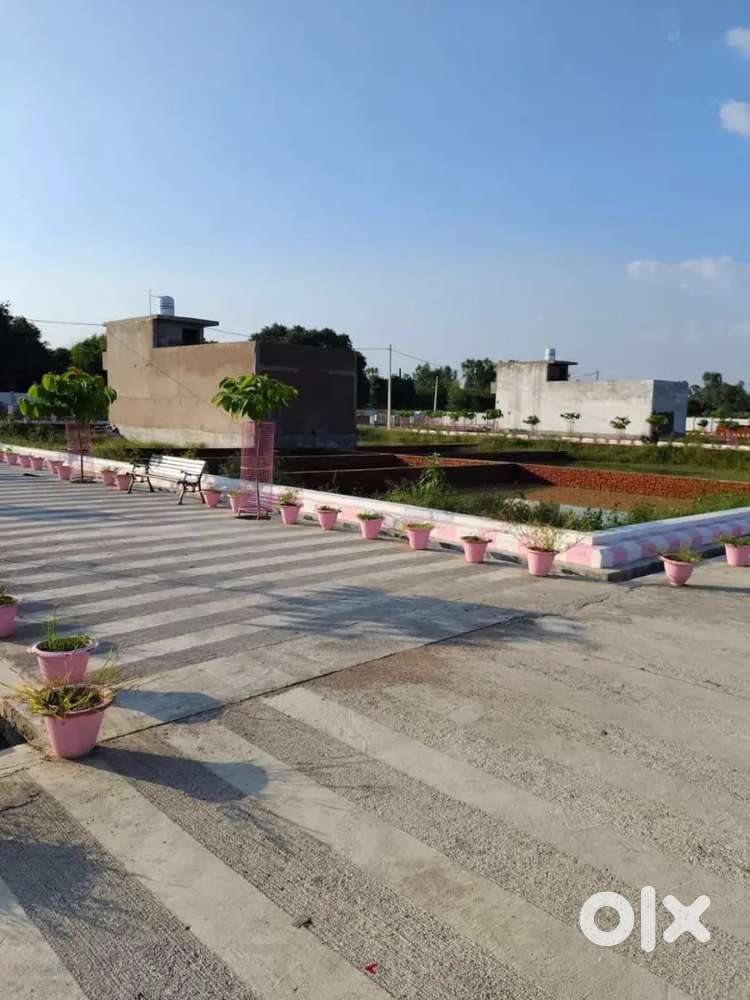 इकाना स्टेडियम से 8 किलोमीटर दूरी पर प्लॉट ले