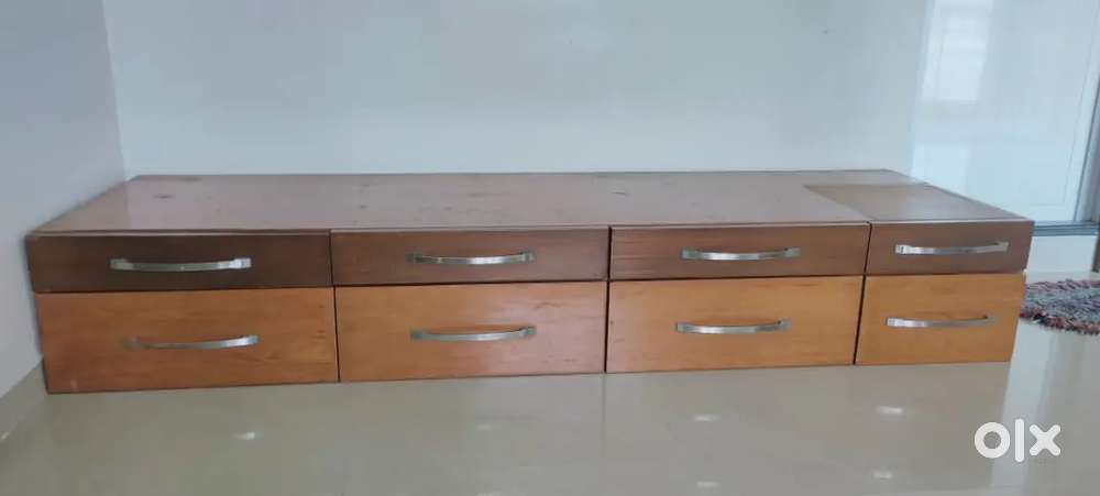 Pure wooden table