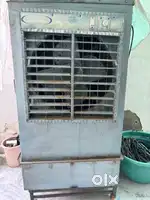 5 ft cooler big in size iron material with pads and stand