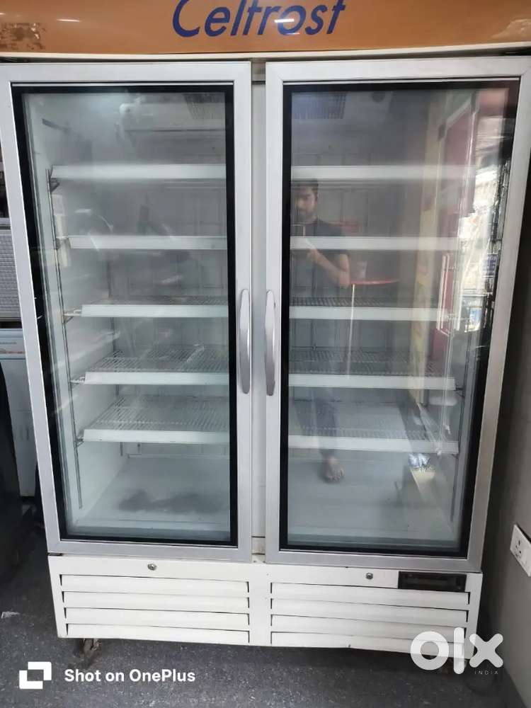 NFG 1000A CELFROST FRIDGE FULLY FUNCTIONAL
