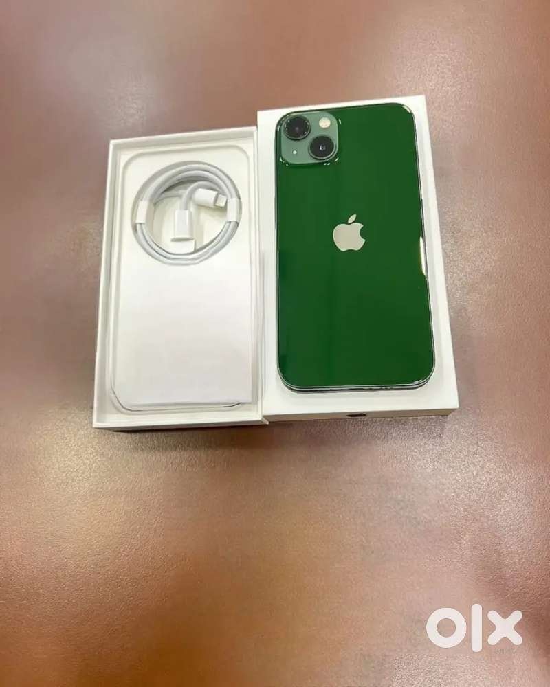 IPhone 13 128gb  8 month old  with Bill, box cable
