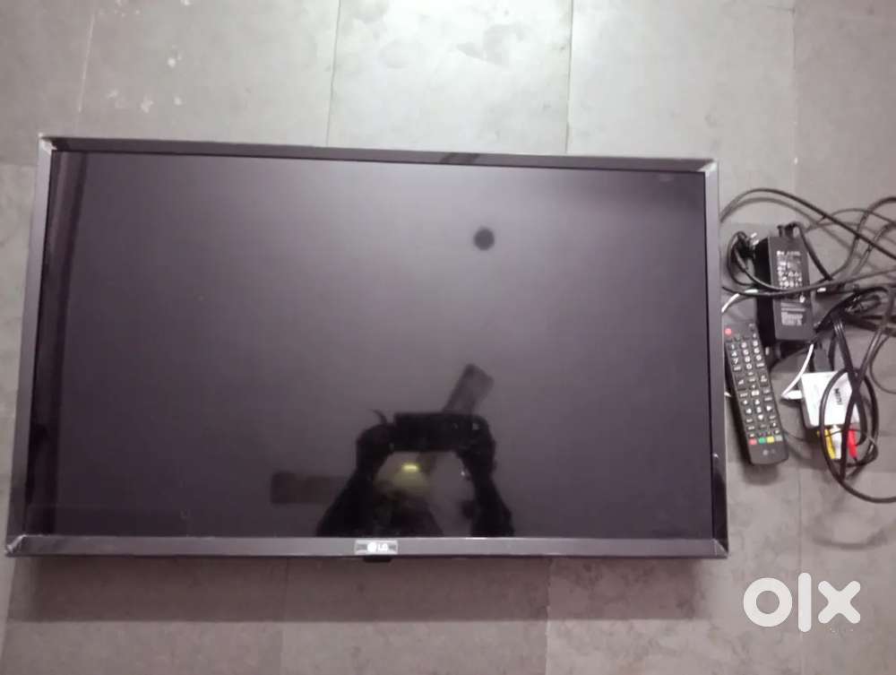 32 inches branded Ledtv LG for sale non smart