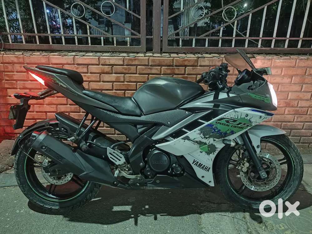 Yamaha R15 V2 Special Edition