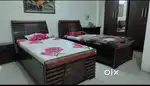 NO BROKERAGE 500+ Deluxe Boys PGs with meals & amenities in Noida!
