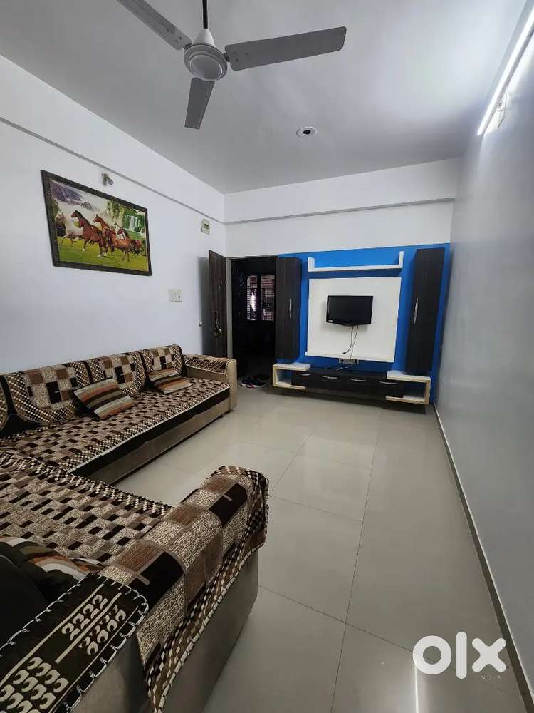 1 bhk flat fully furnished vastral