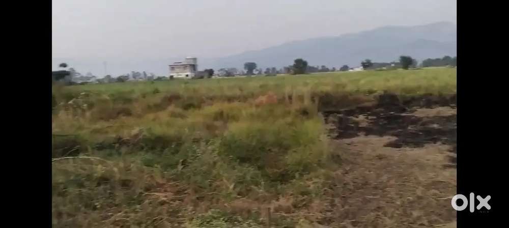 25ft चौड़ी रोड में , 40 by 51 के प्लॉट में बनाएं घर , रोड से है नजदीक