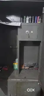 Metal almirah Height ( 6Foot .3 Inches)(KnoW down )