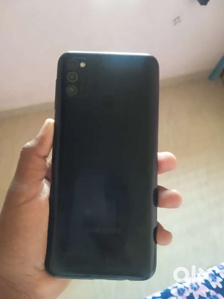 Samsung galaxy m21 only for 4000