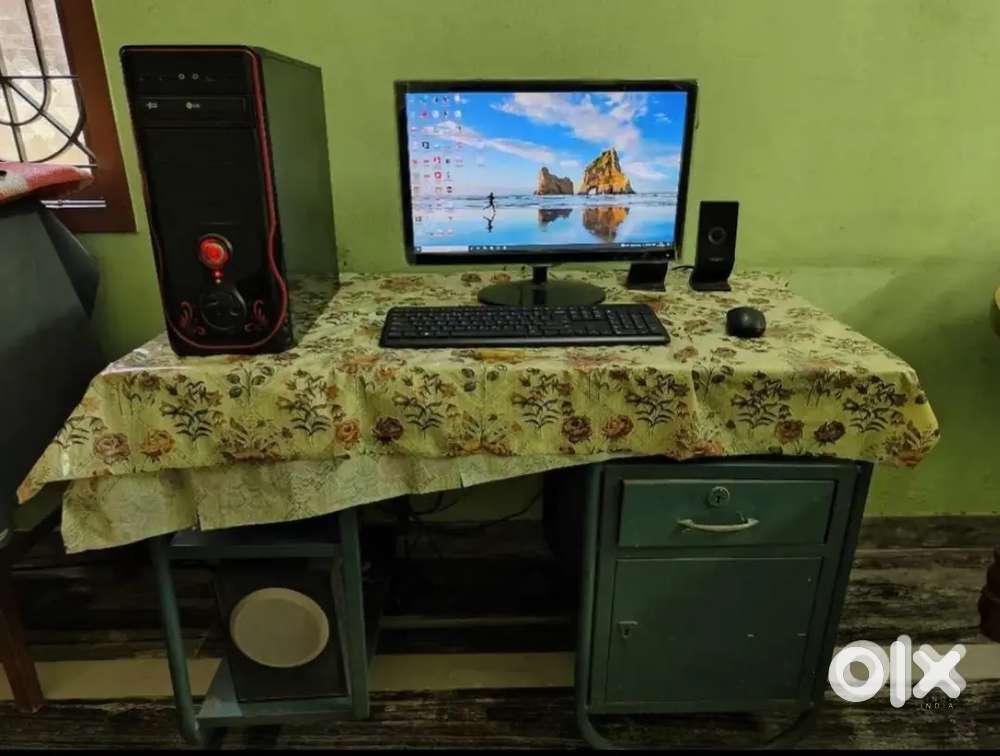Desktop computer with table