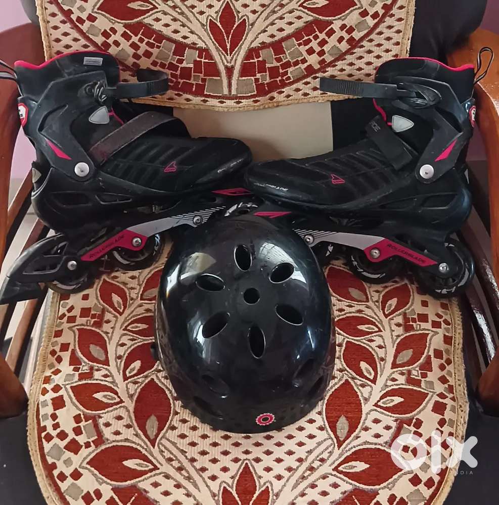 Rollerblade Zetrablade  Skates (UK Size 9) + Helmet (Hardly used)