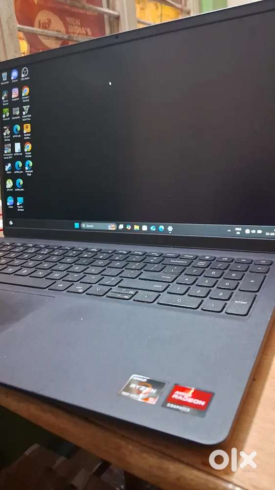 Dell Inspiron 15 3535 AMD Ryzen 7000 5 ( ₹35,000) slightly negotiable
