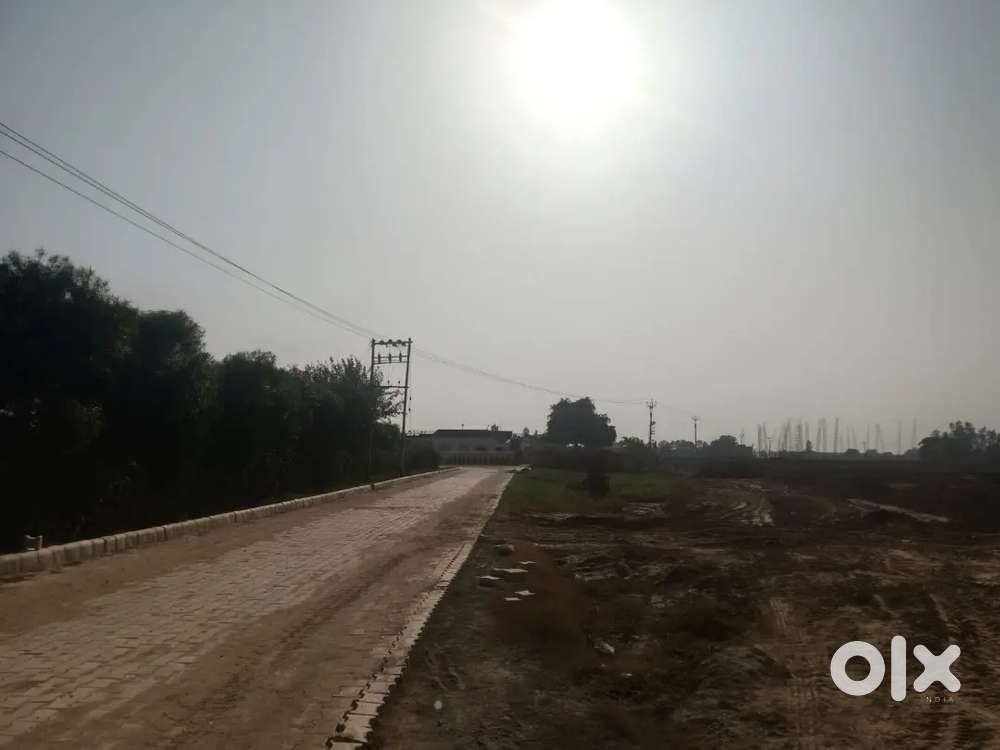 In Gated society plot for sale in just 26,900 per sq.yrd at Kharar