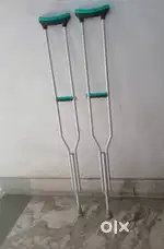 Tynor Crutches