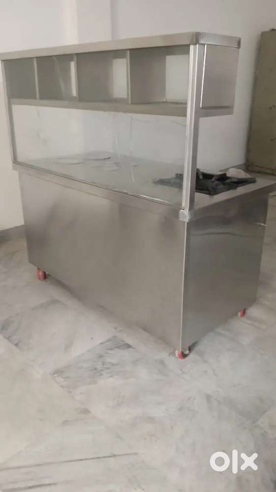 Steel Counter 5 feet, Bartan, Table Chair