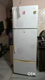 Refrigerator lg