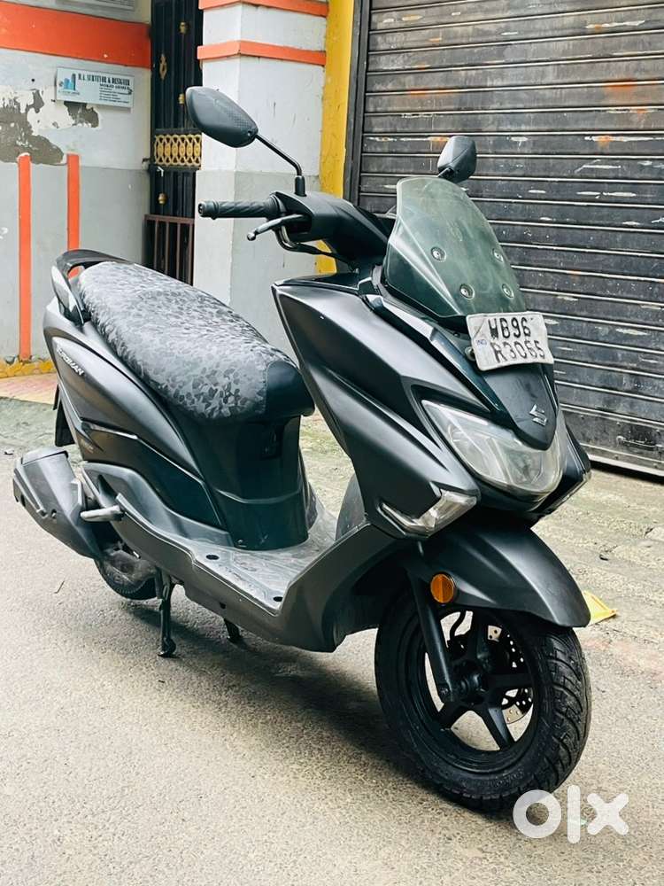 suzuki burgman street 125 super mind condition all papers update