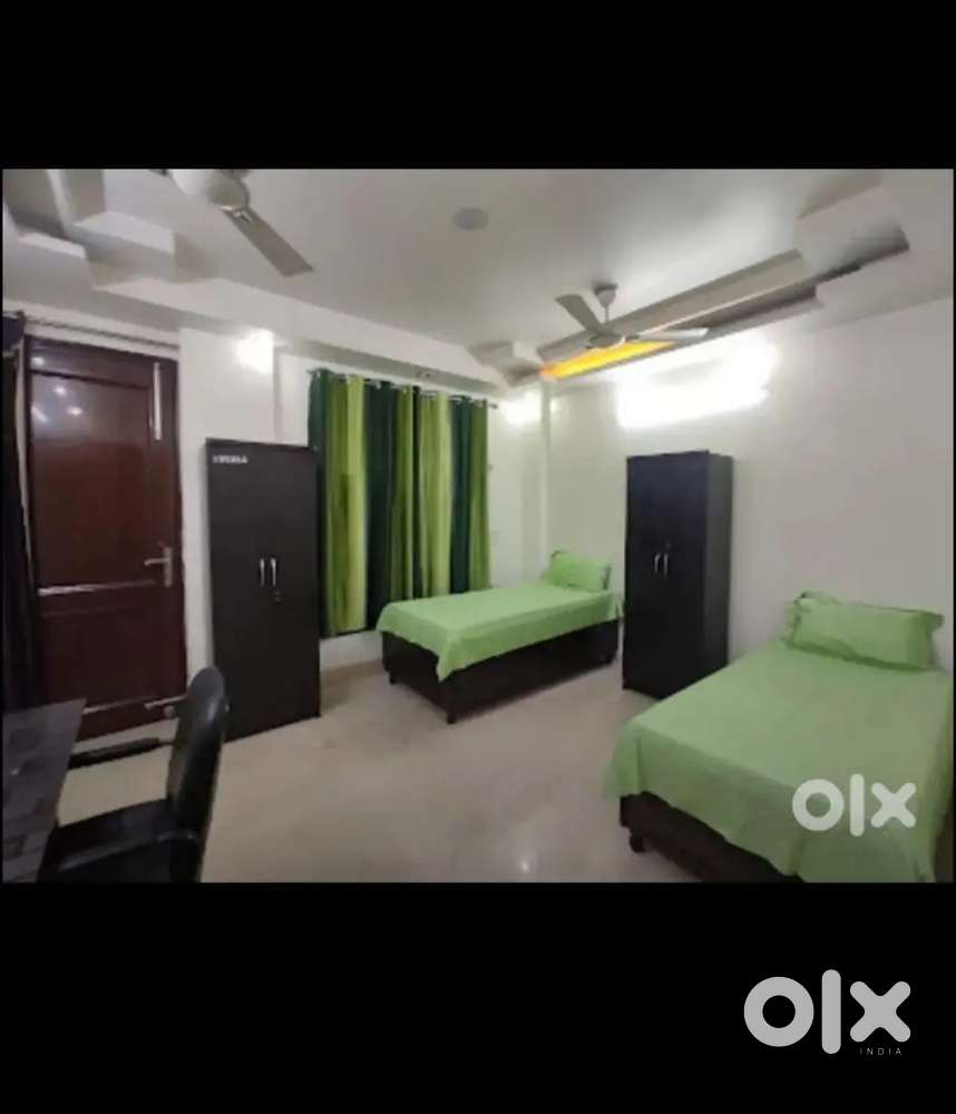 Girl's Pg limited time offer with food and fully furnished