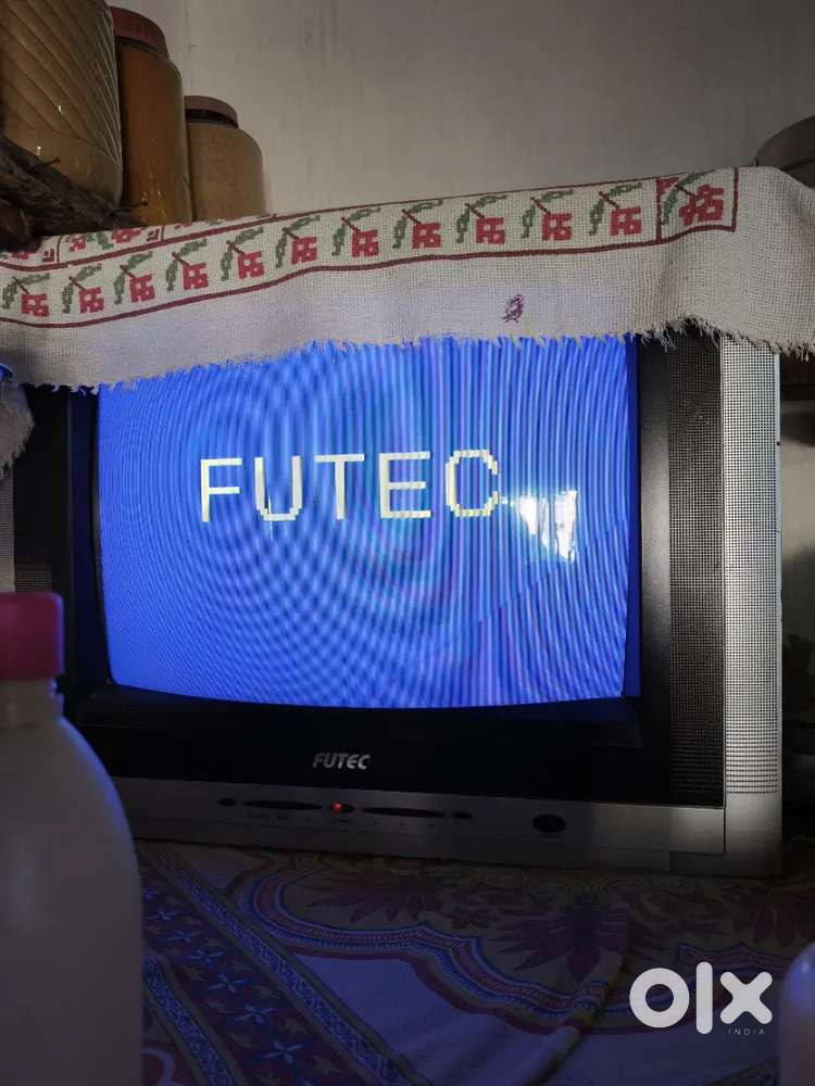 Futec TV  7-8 year old argent shell Nesdi