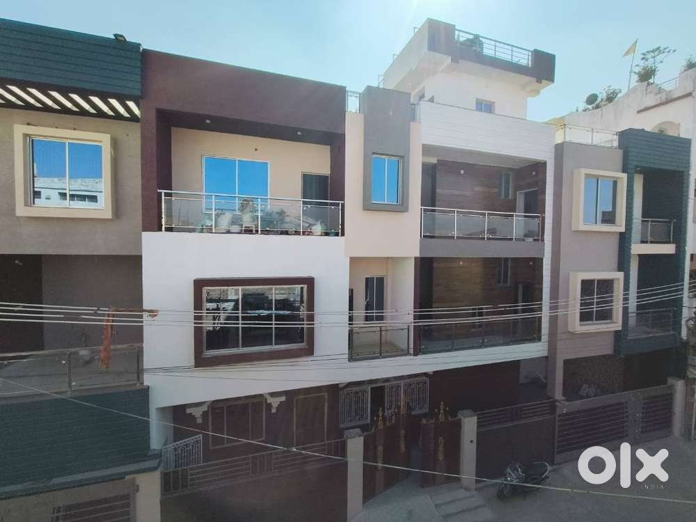 One Room Set Available for Rent..