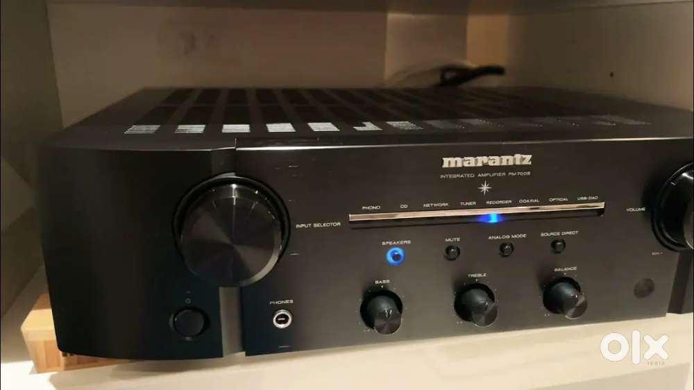 Marantz pm7005 stereo amplifier