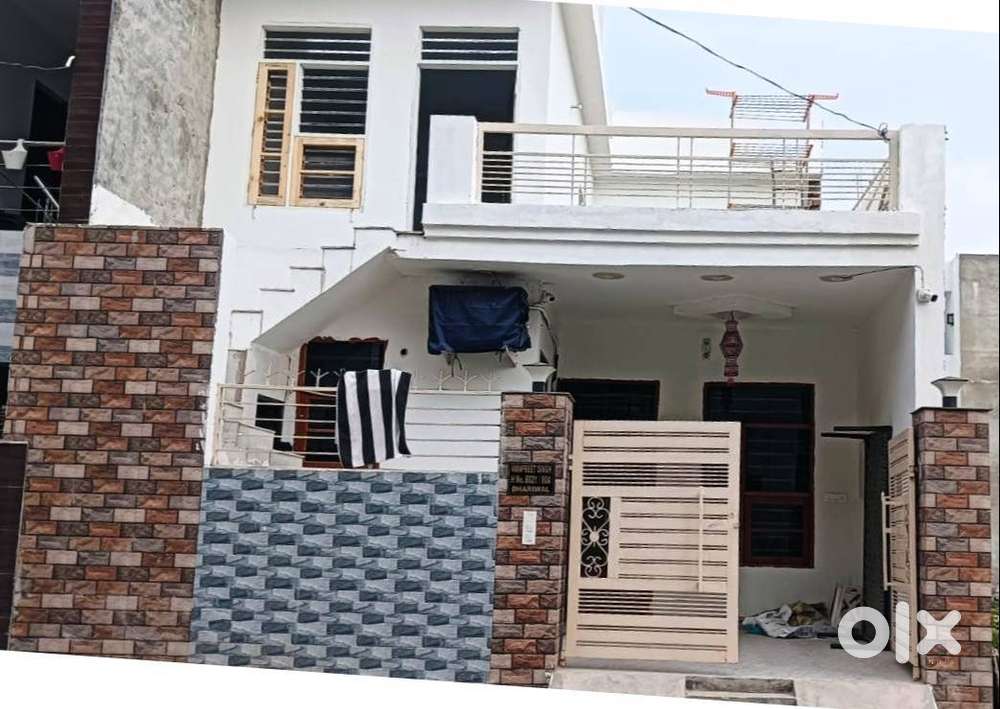 2 BHK Rooms 1st Floor Wed Fan/Almira Near Landan Road