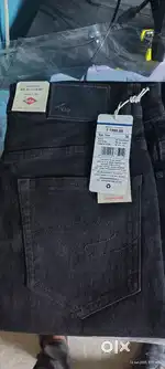 John players , Lee Cooper