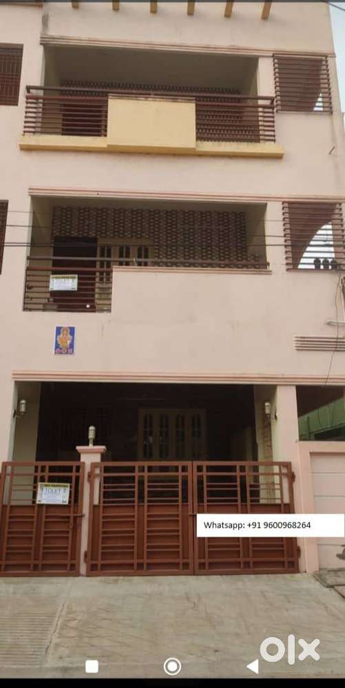 Independent house ,posh area