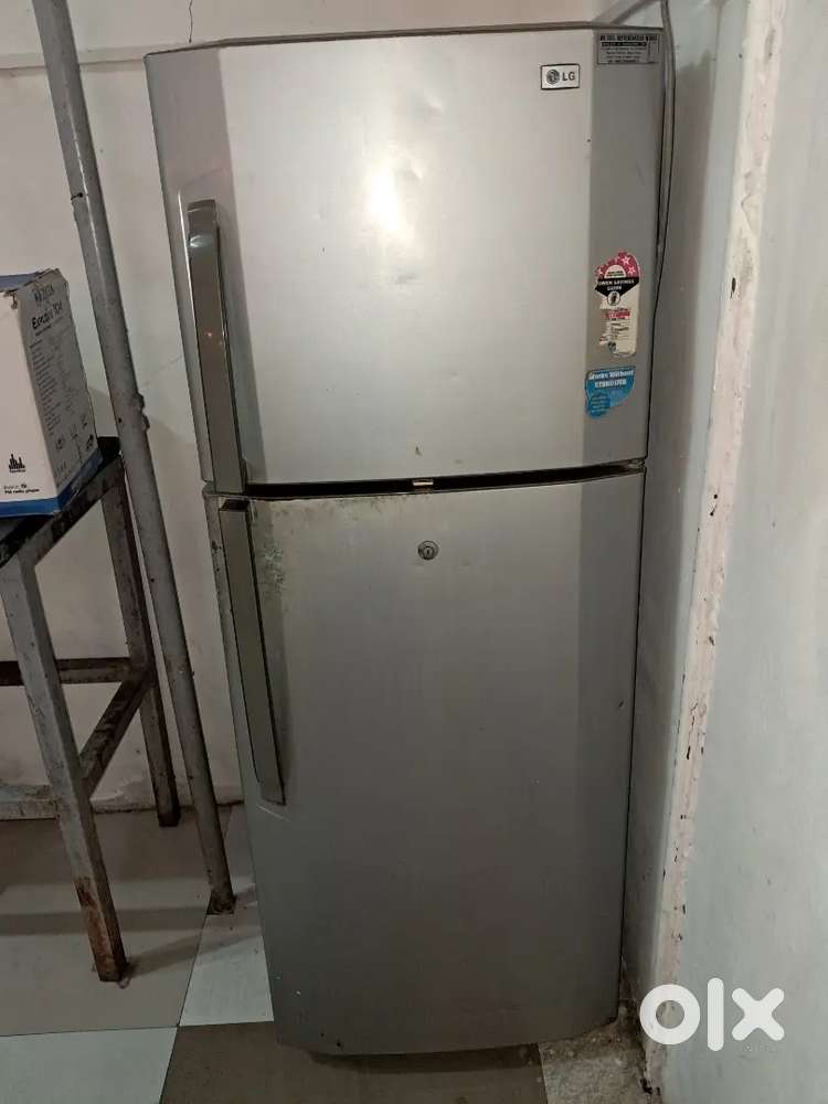 Fridge 238Ltr refrigerator