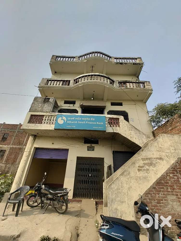 1350 Sqft Hall for Rent in Atraulia Market  (Coaching/Library/Godown)