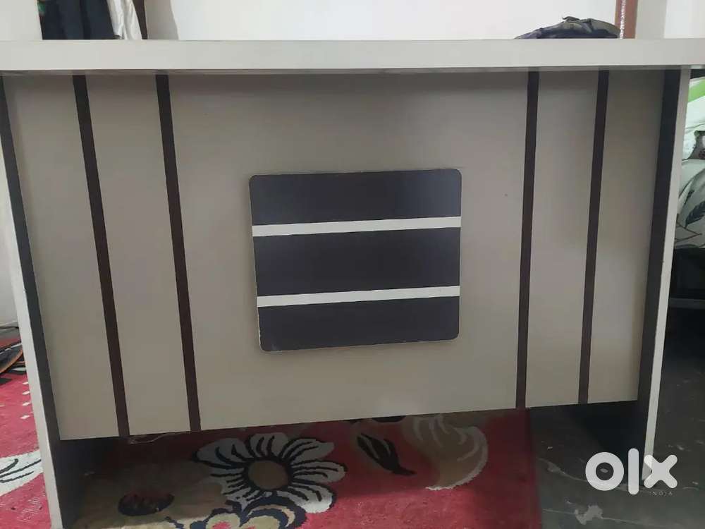STUDY TABLE