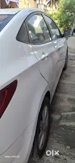 Hyundai Verna 2012 Diesel 110800 Km Driven