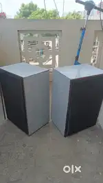 Boldan  8 inch speaker 4 inch midrag.3 inch twwitar working condition