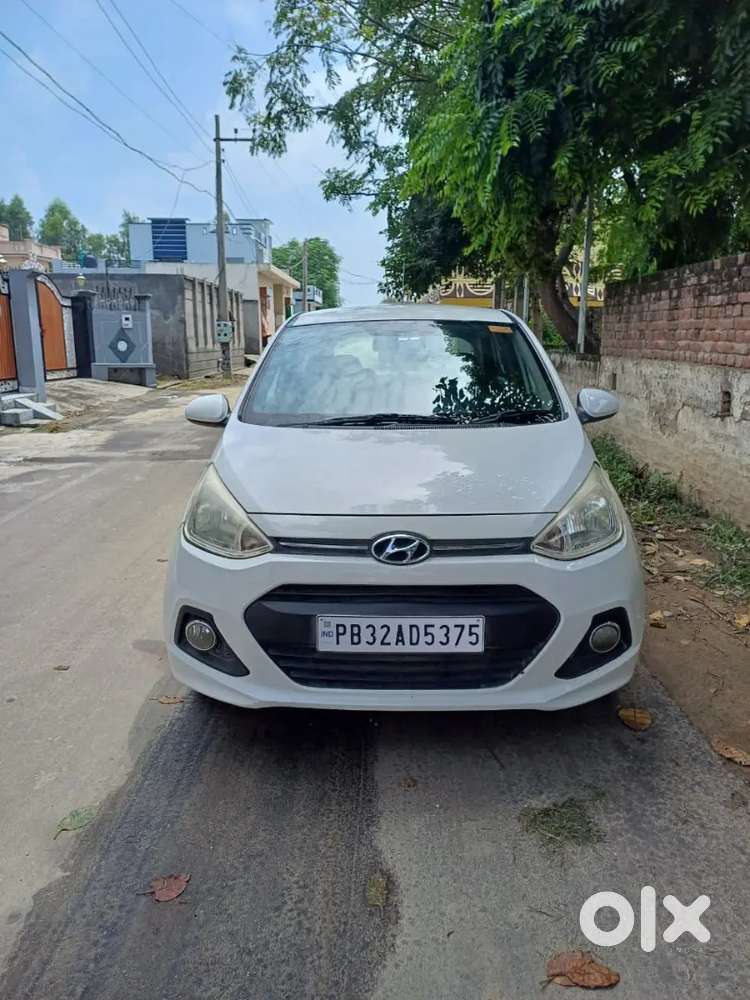 All power window 9touch android display back camera etc.