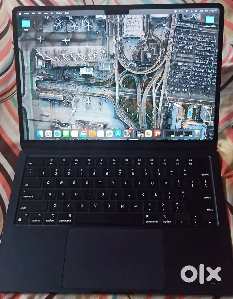 MACBOOK Air M2