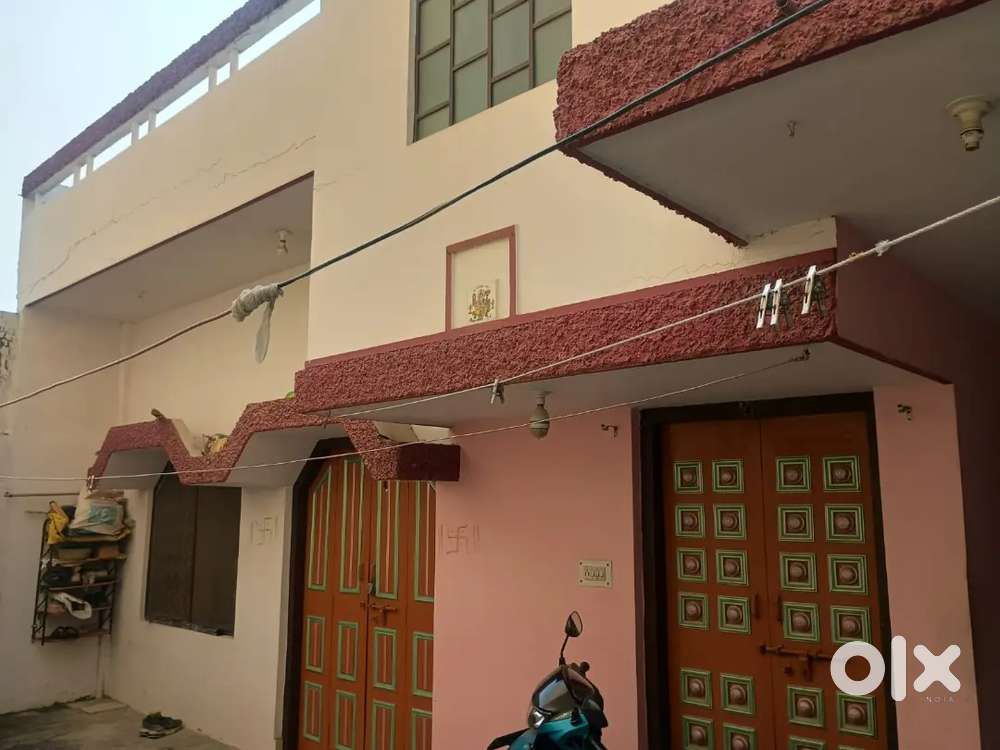 One Big size Room for Girls in Indira Nagar Near Hanuman Mandir