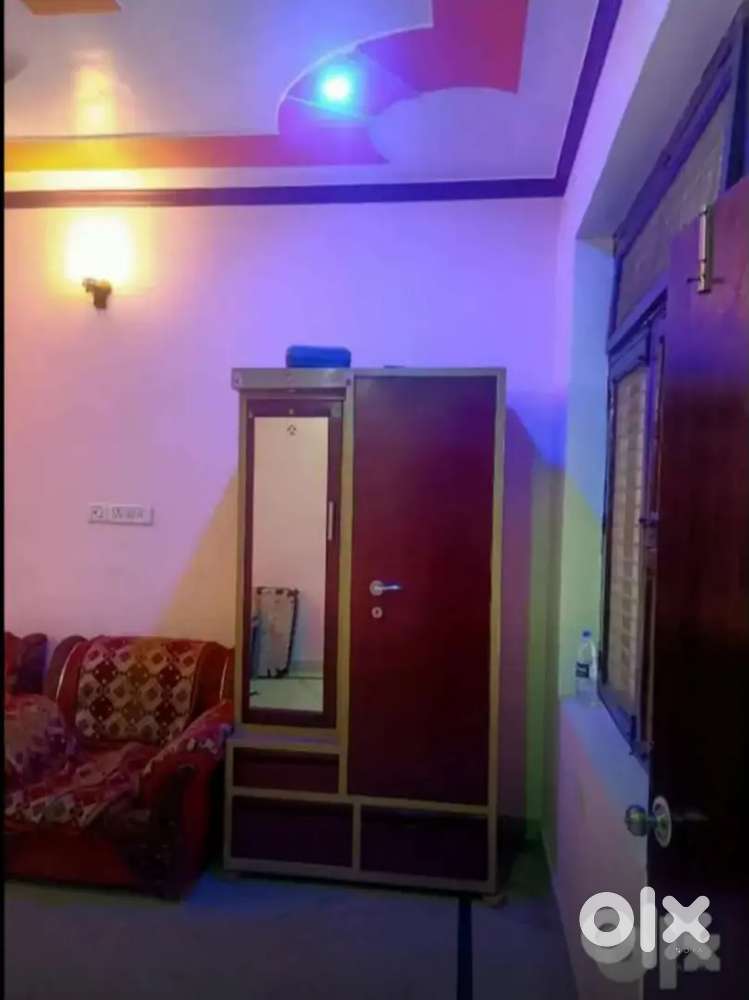 1BHK Fully ac furnished flat for family and job person