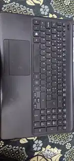 Acer E1-522