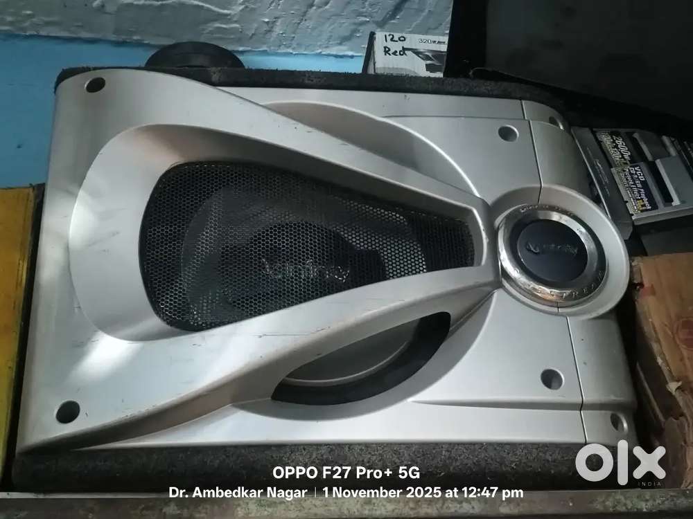 Oregnal bass tube 12 inch or sony amplifier