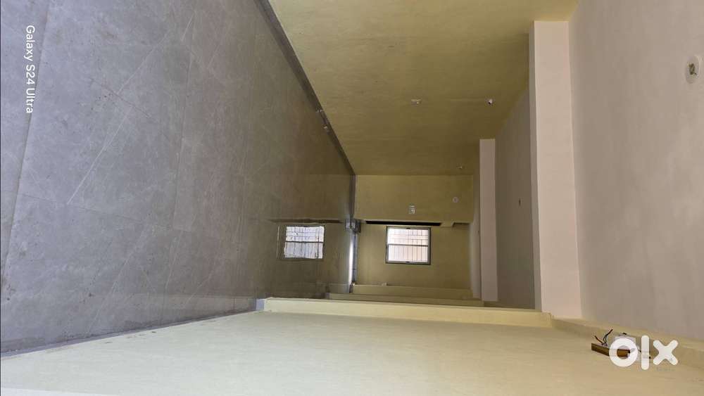 400sq Commercial Space for rent