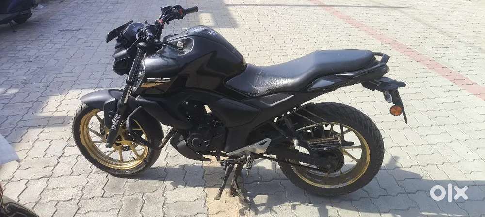 YAMAHA FZ S V3 MIDNIGHT