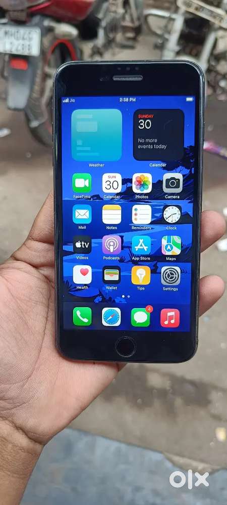 iPhone 7 plus 128gb black colour