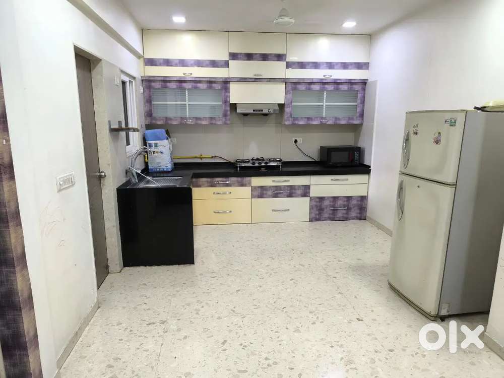 Chala : 3 BHK SPECIOUS ROW HOUSE ON RENT