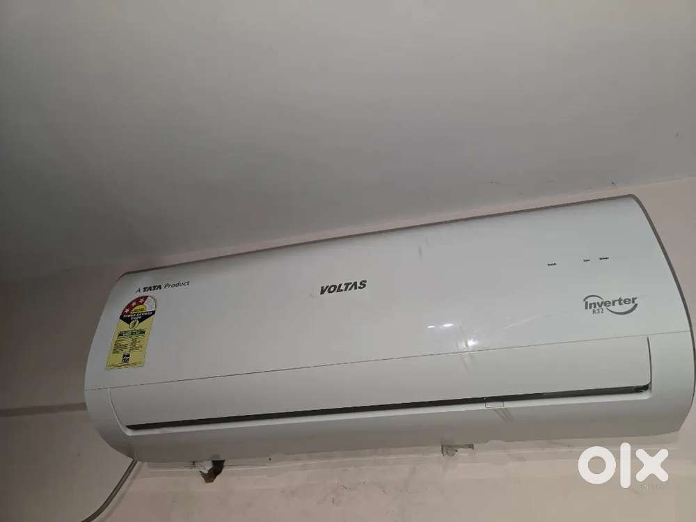 VOLTAS AC 3 star