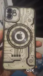Iphone 11. White.