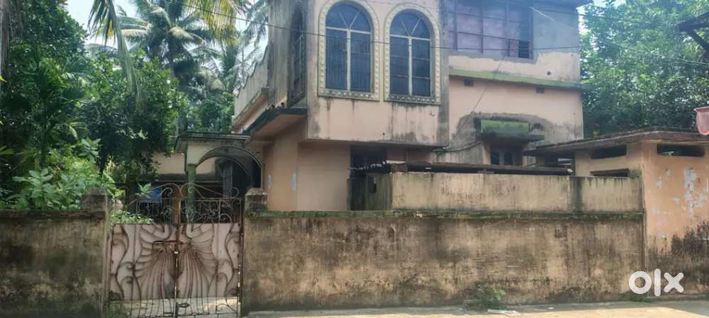 2.8 Katta Land With Building sale 16 Lac